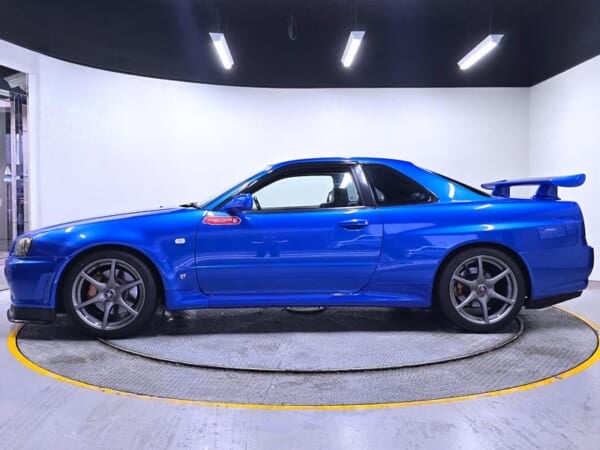 Nissan R34 GT-R  V-spec 6MT - Image 3