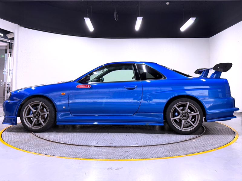 Nissan ER34 Skyline Custom 5MT - Image 3
