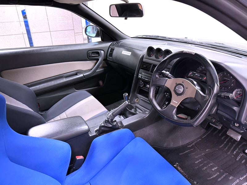 Nissan ER34 Skyline Custom 5MT - Image 6